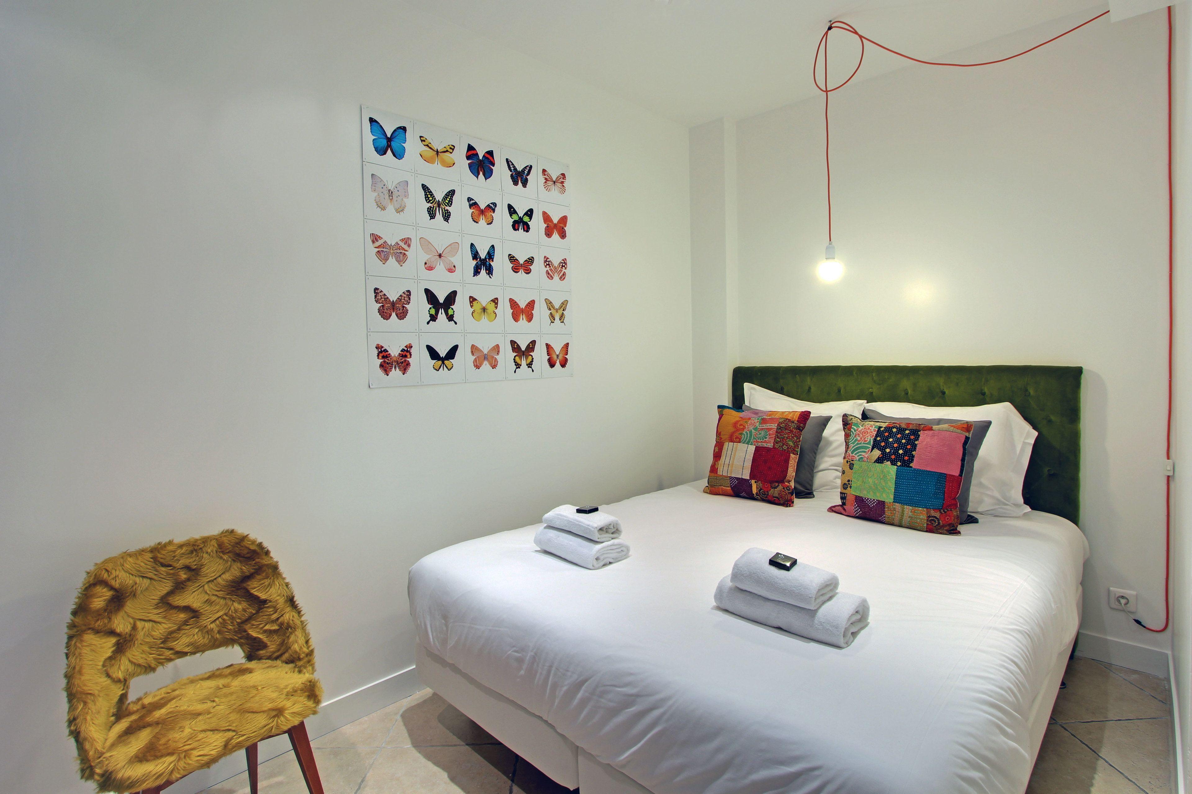 Short Group Museum View Serviced