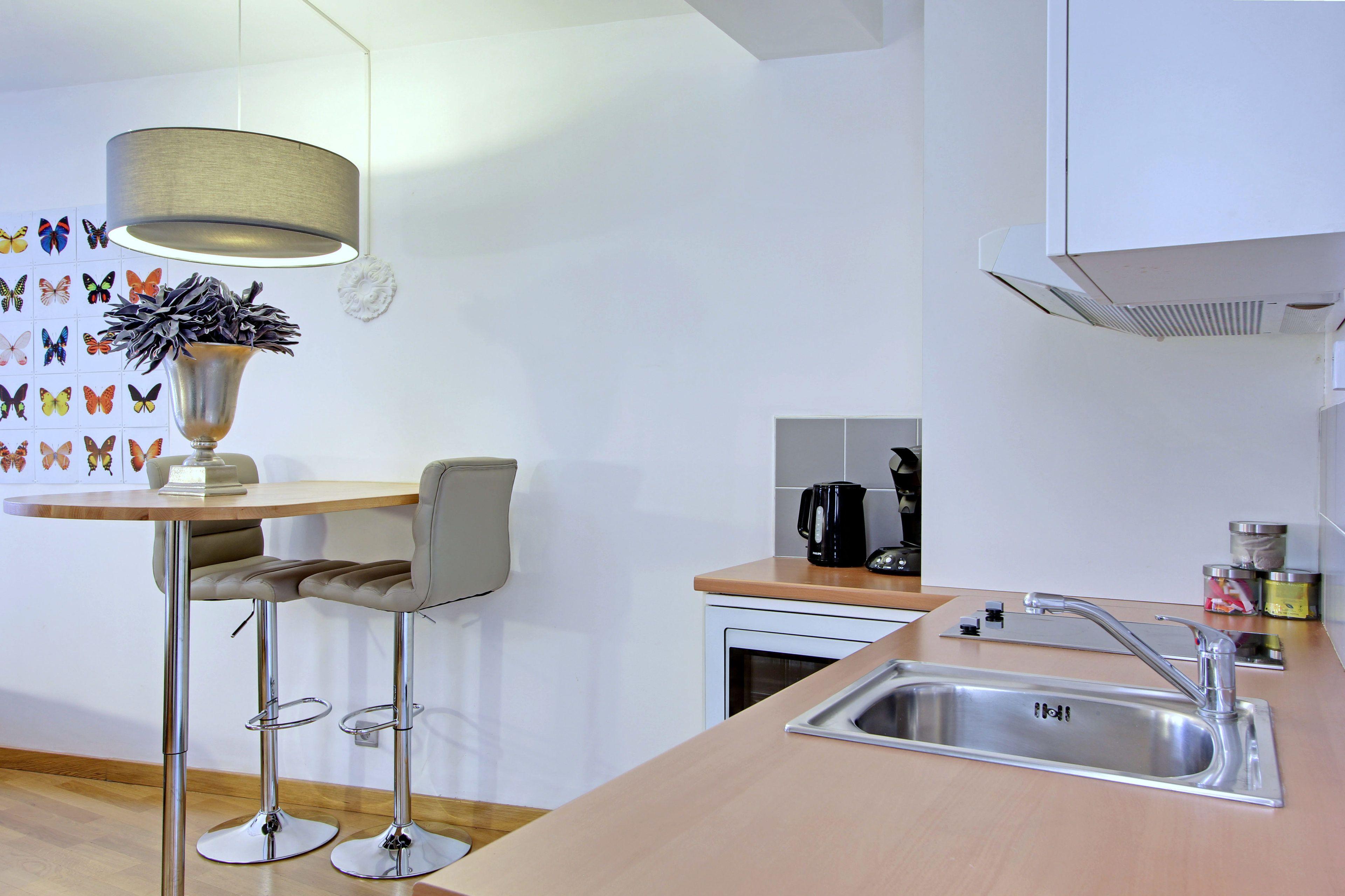 Short Group Museum View Serviced 3*