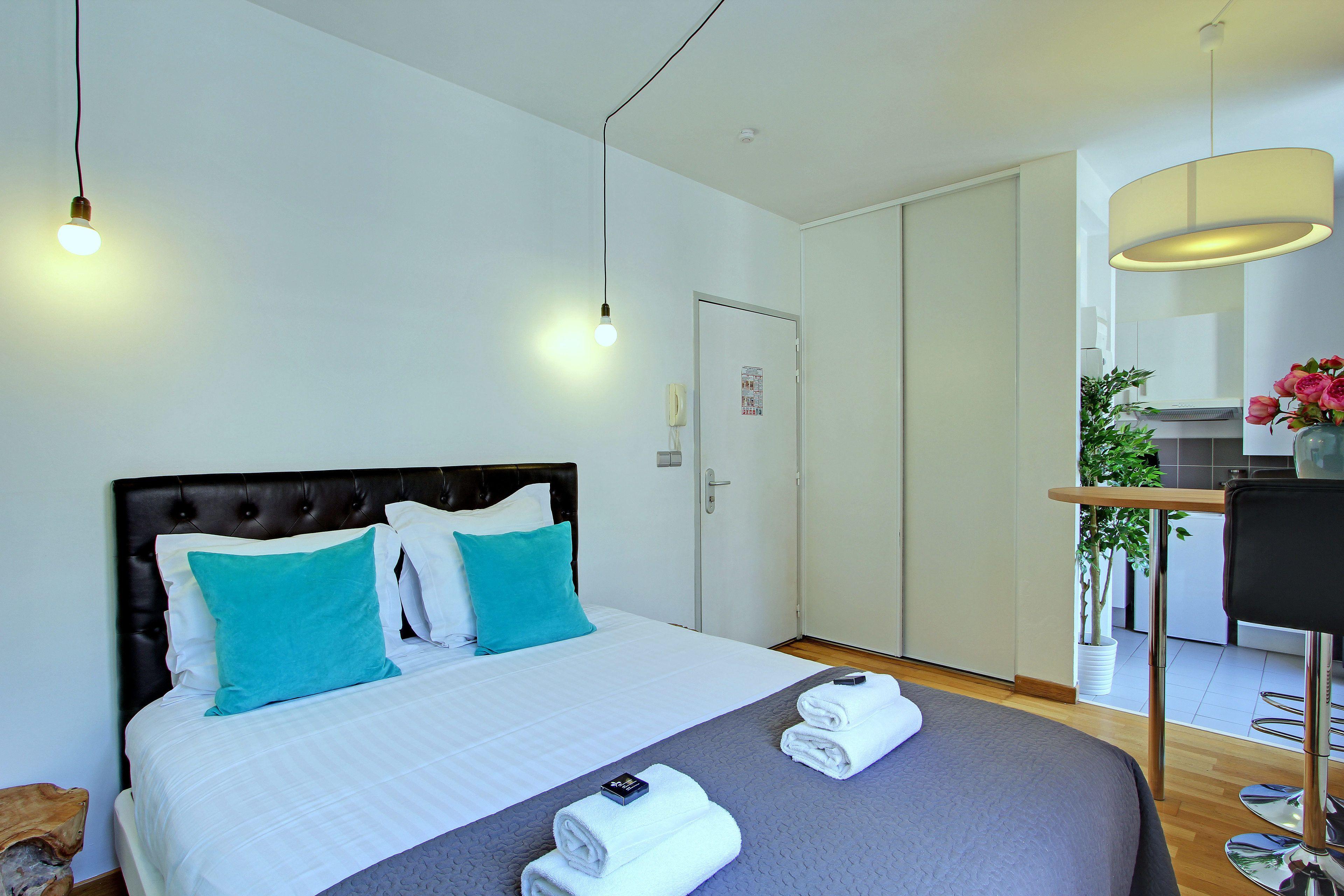 Short Group Museum View Serviced 3*